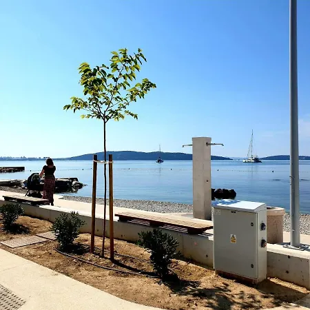 Sara * Kaštela