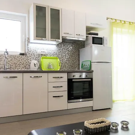 Sara Apartmán *